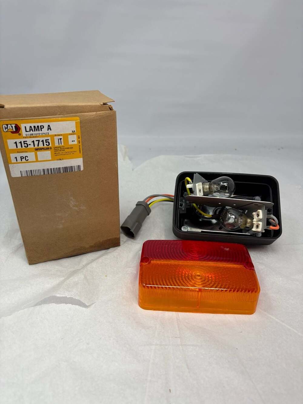 Genuine Caterpillar 115-1715 Tail and Stop Light Lamp Assembly